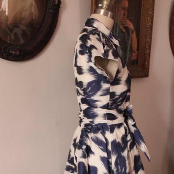 Sara Campbell 50's Style Blue and White Button Front Dress with Waist Tie - Picture 3 of 7